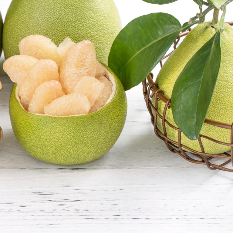 Rượu Bưởi dưỡng nhan trừ nám